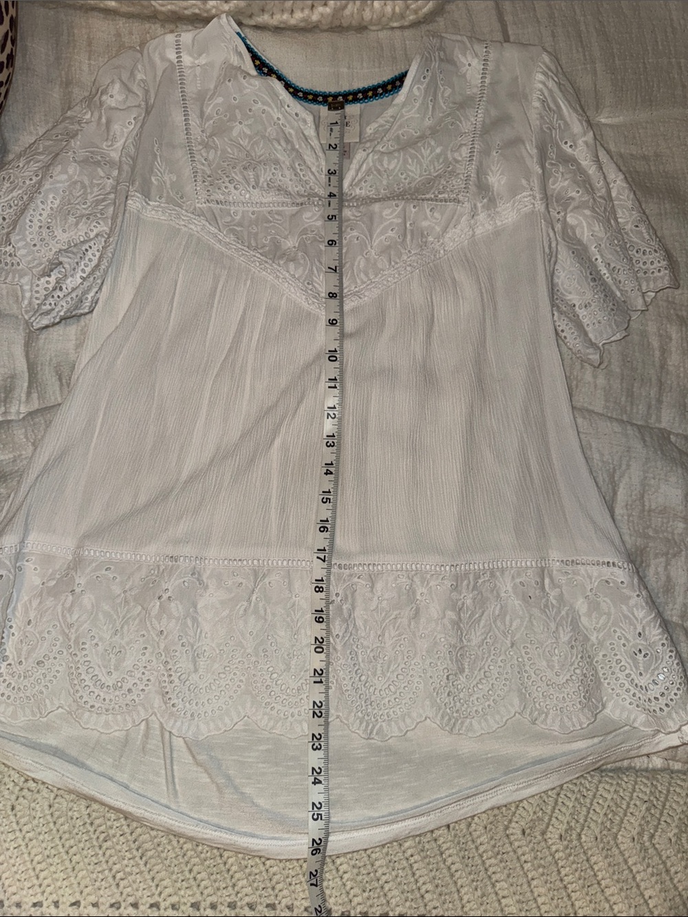 Knox Rose White Eyelet V‑Neck Cotton Blouse - Picture 5 of 6